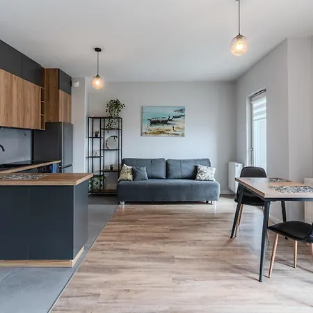 Podwislocze Modern By Bookinghost *